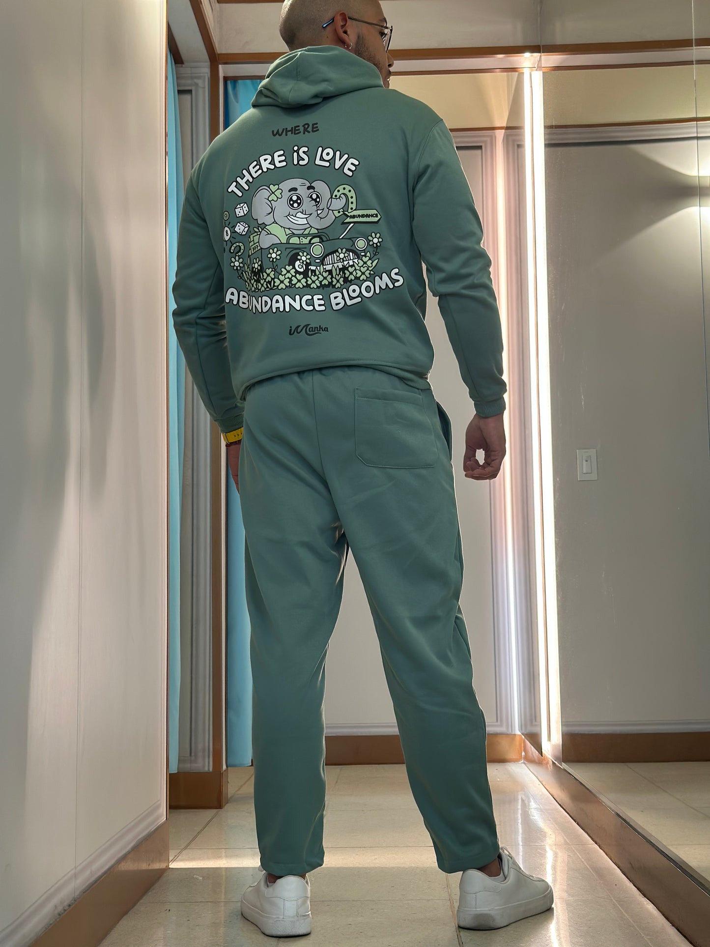 Hoodie Abundance hombre🍀