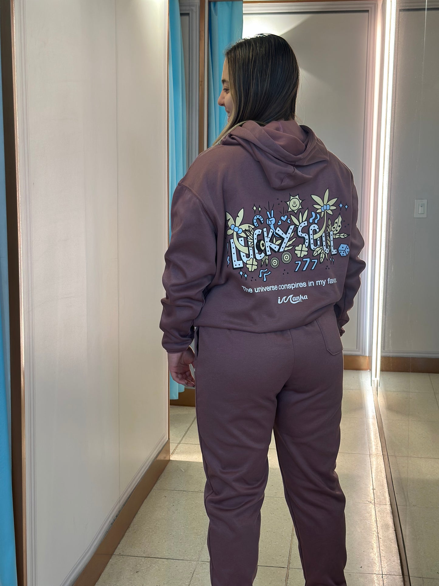 Hoodie Lucky Mujer 🍀