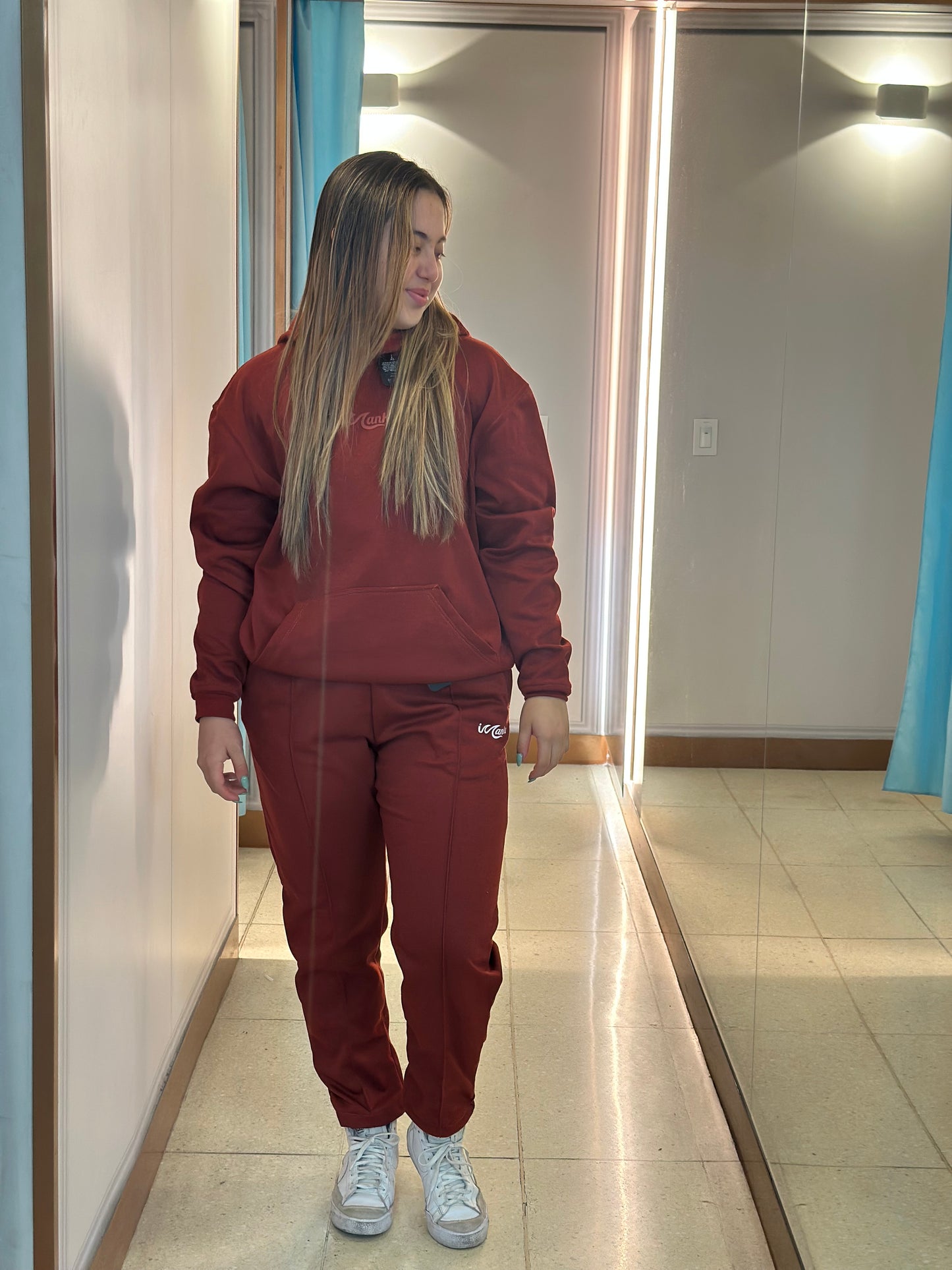 Hoodie Abundance mujer🍀