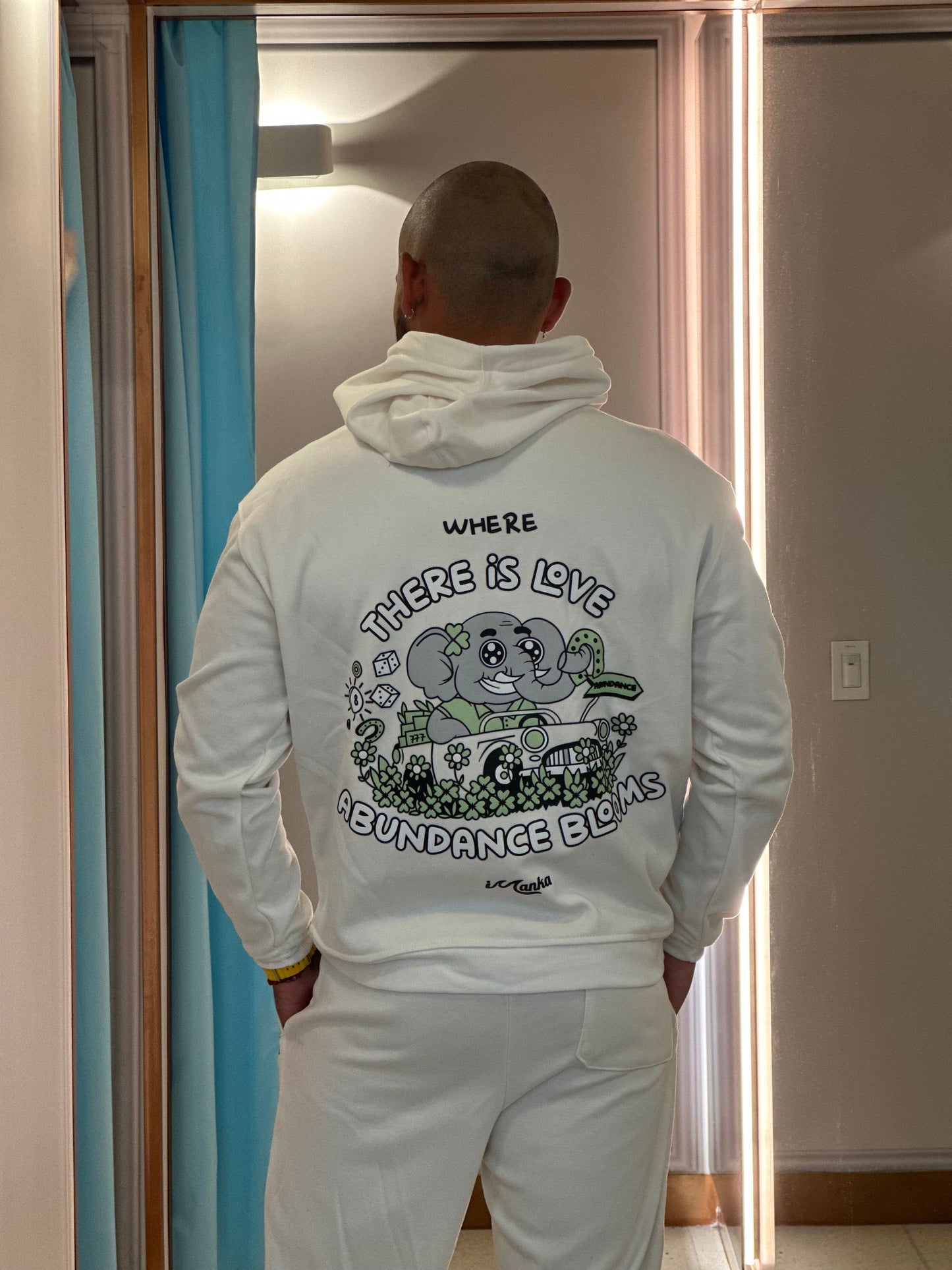 Hoodie Abundance hombre🍀