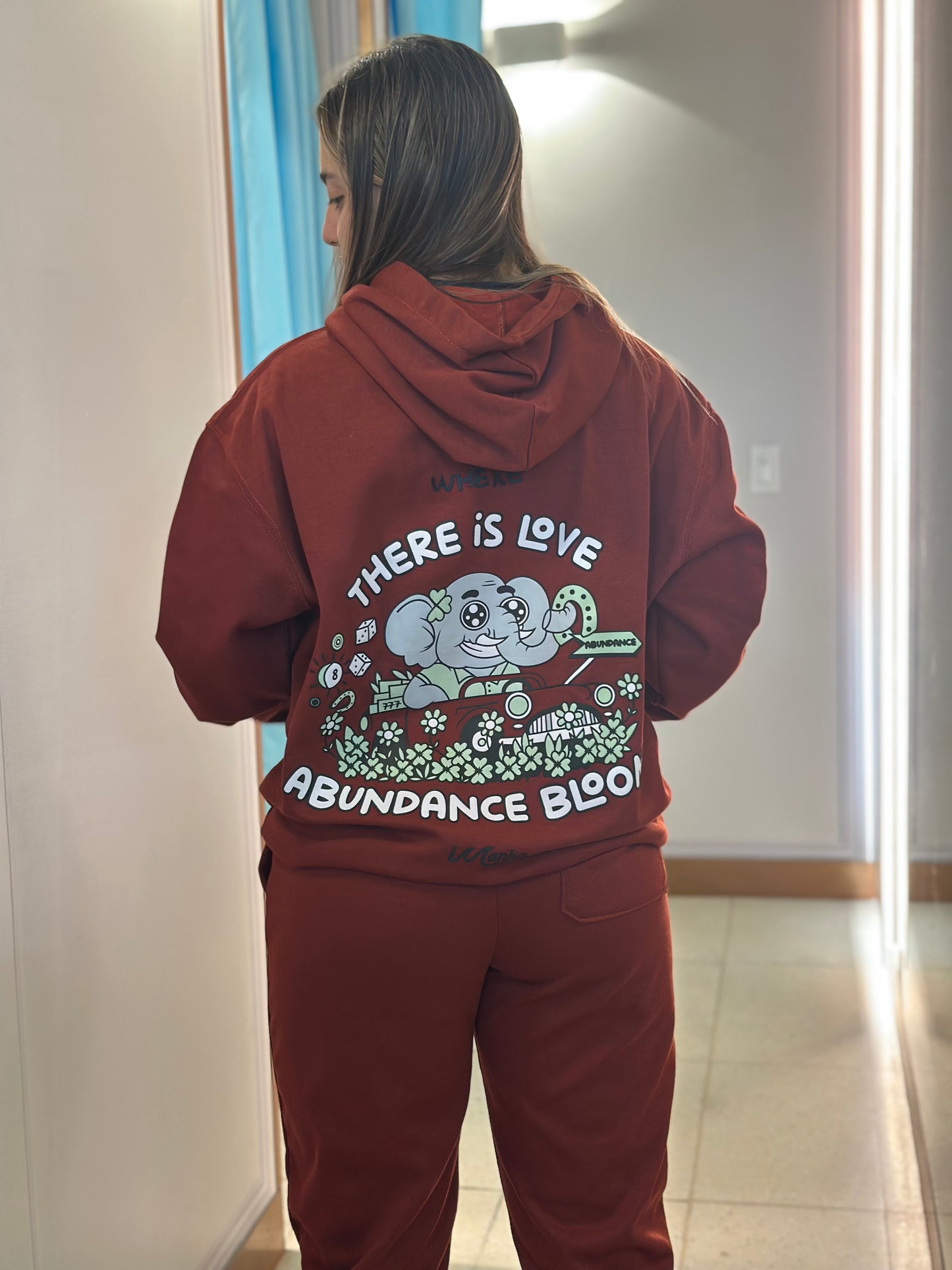 Hoodie Abundance mujer🍀