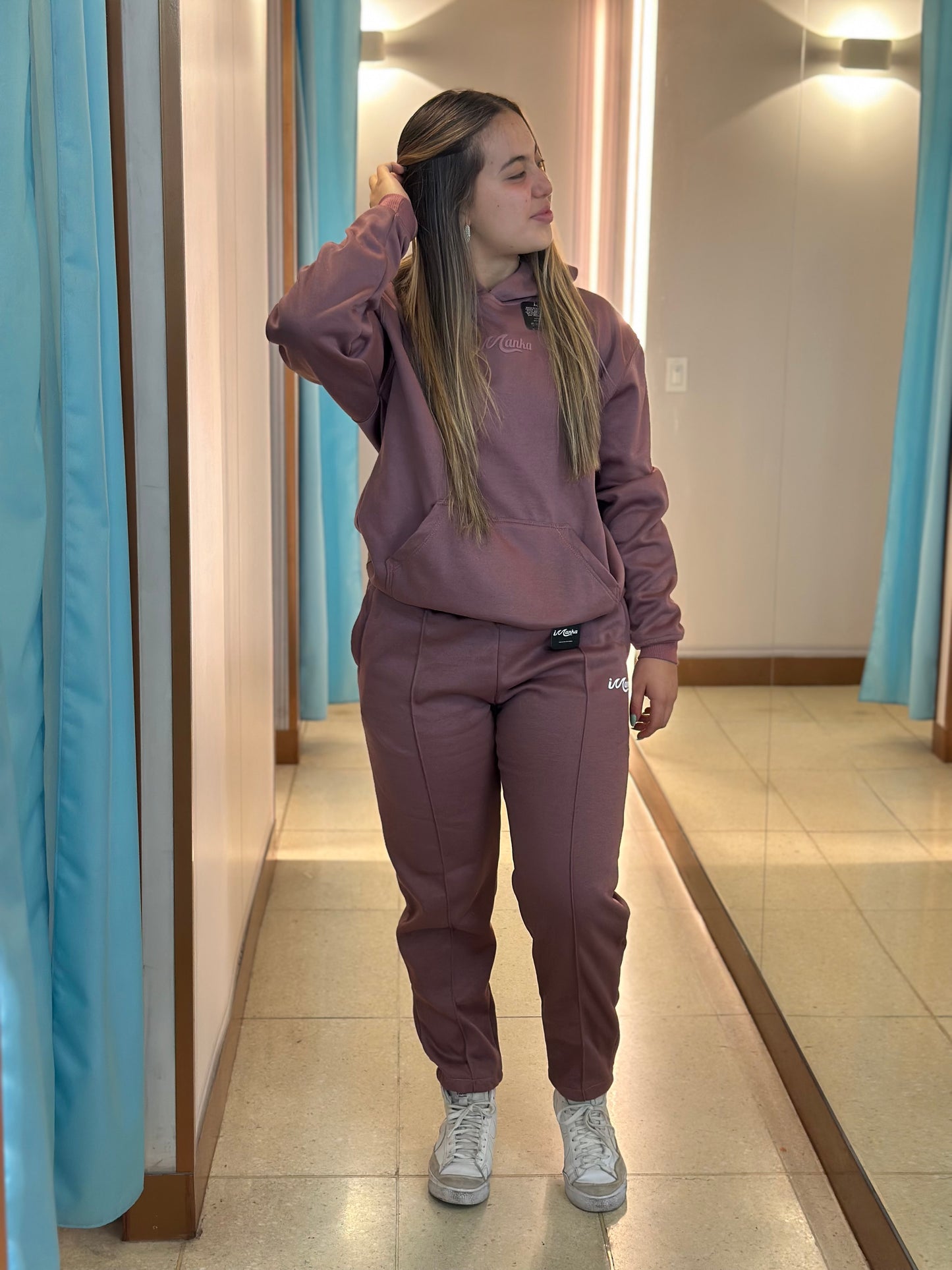 Hoodie Abundance mujer🍀